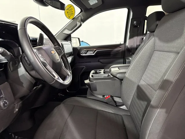 Used 2024 White Chevrolet LT image 14