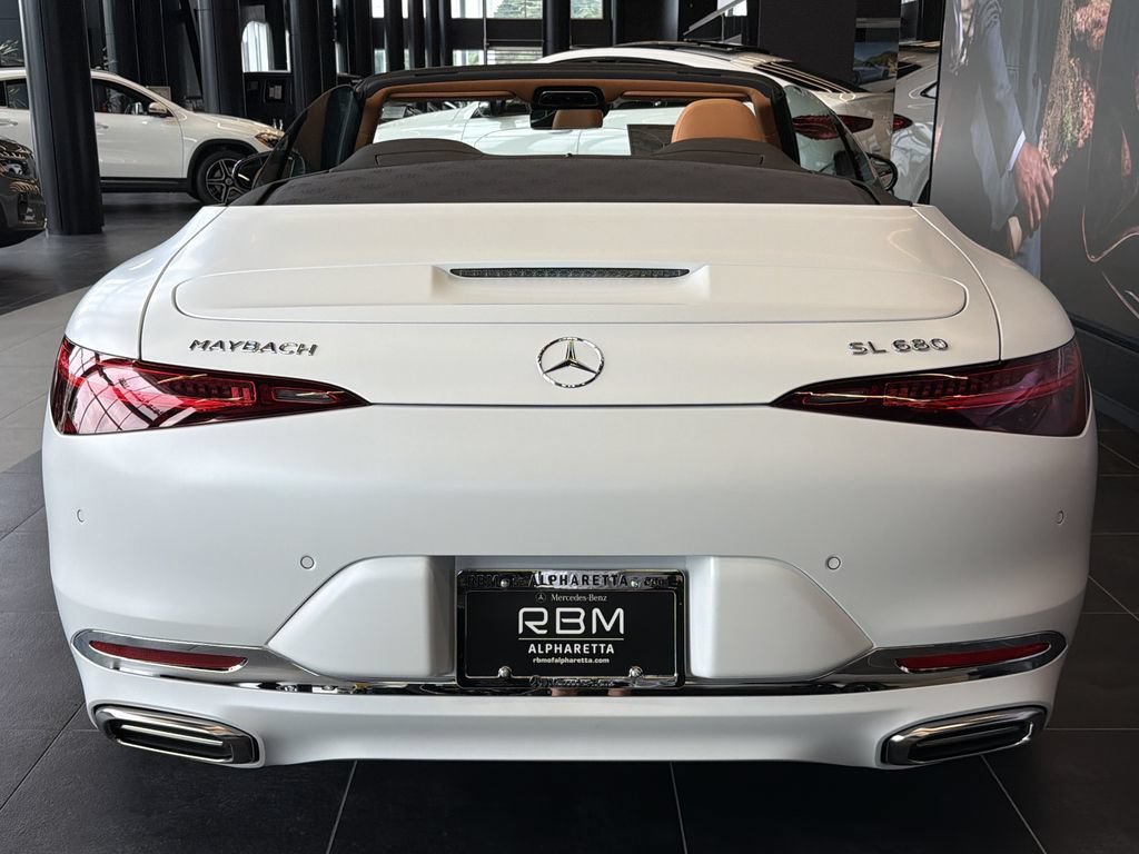 New 2027 MANUFAKTUR moonlight white magno (White Ambiance) Mercedes-Benz Maybach SL 680 Monogram Series image 48