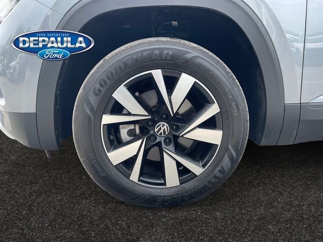 Certified Used 2023 Gray Volkswagen 2.0T SE image 18