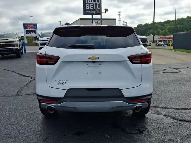 New 2026 White Chevrolet LT image 5