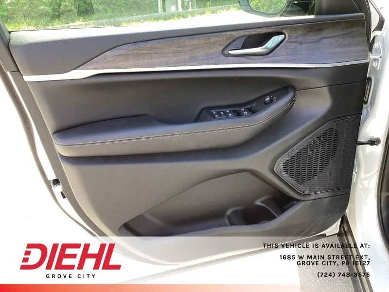Used 2026 White Jeep Altitude image 16