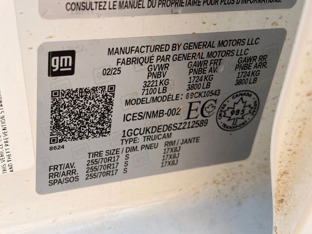 Used 2025 White Chevrolet LT image 36