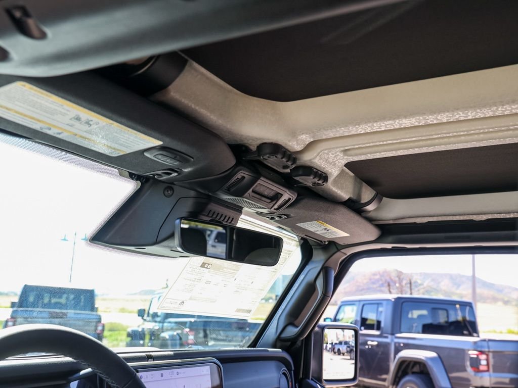 New 2026 Black Clear-Coat Exterior Paint Jeep Mojave image 12