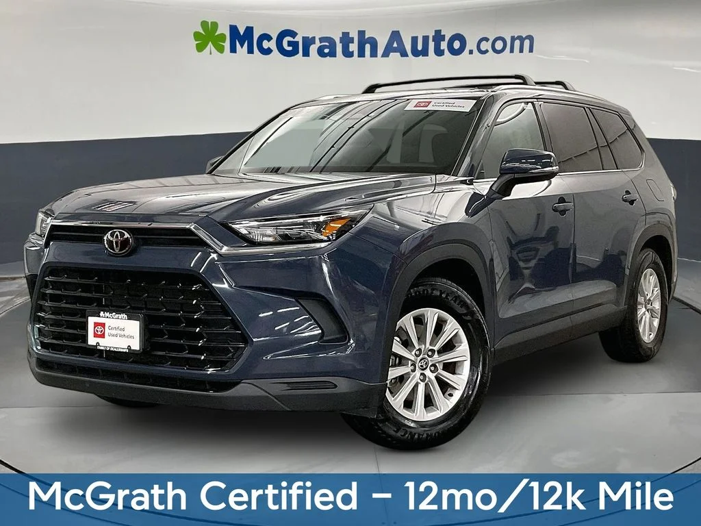 Used 2024 White Toyota XLE image 2