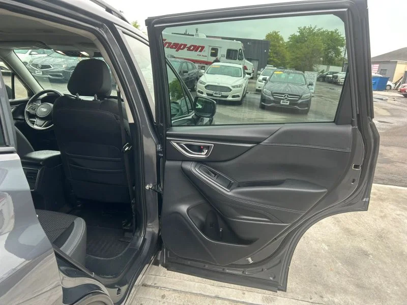Used 2022 Gray Subaru Premium Sport Utility 4D image 19