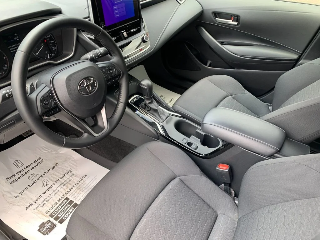 Used 2025 Silver Toyota Nightshade image 11