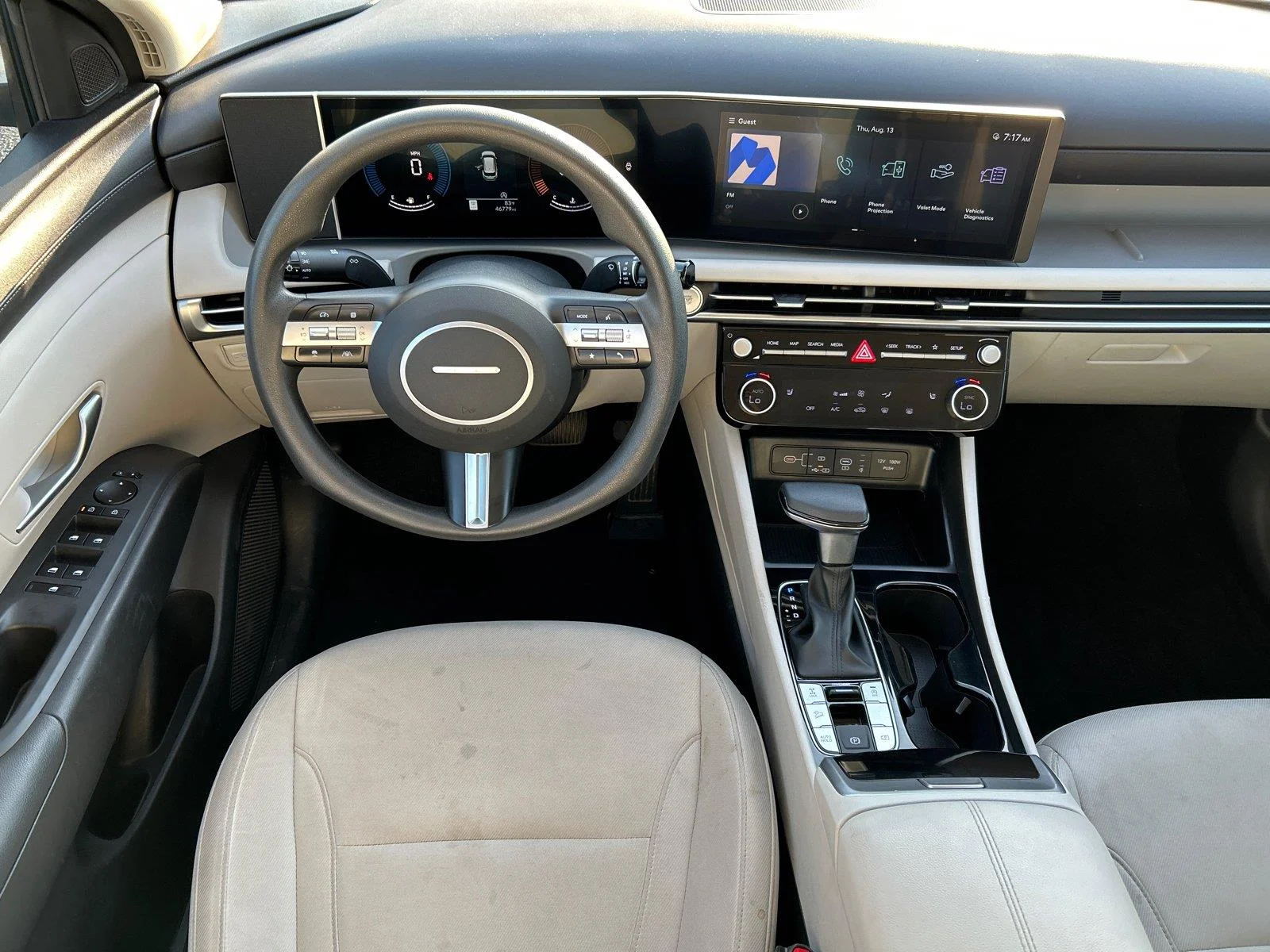 Used 2025 Shimmering Silver Hyundai SEL image 32