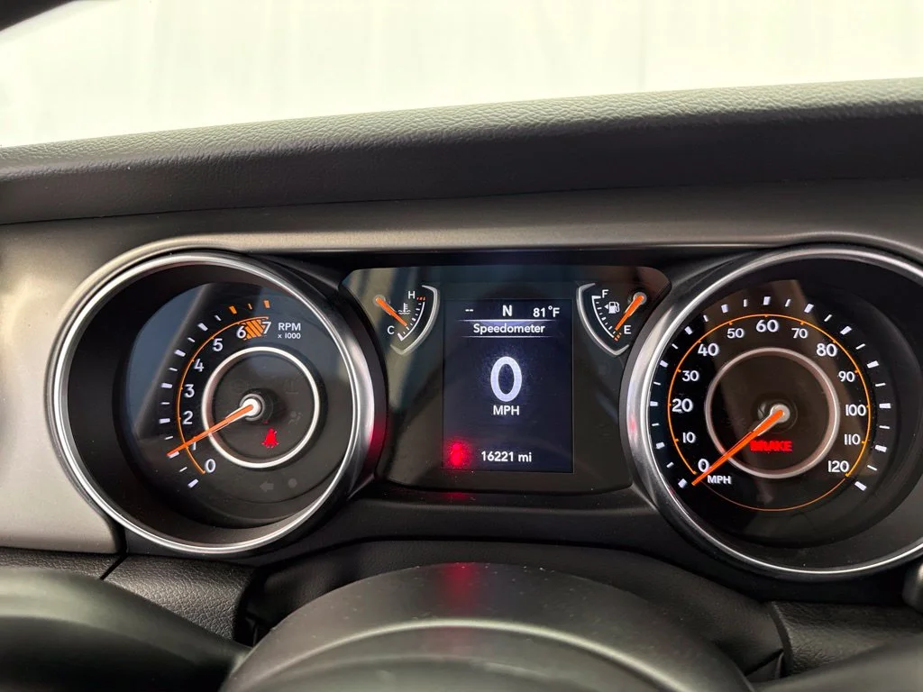 2023 Jeep Wrangler SPORT Convertible Slide 20