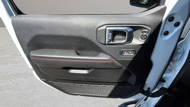 Used 2024 White Jeep Rubicon image 19