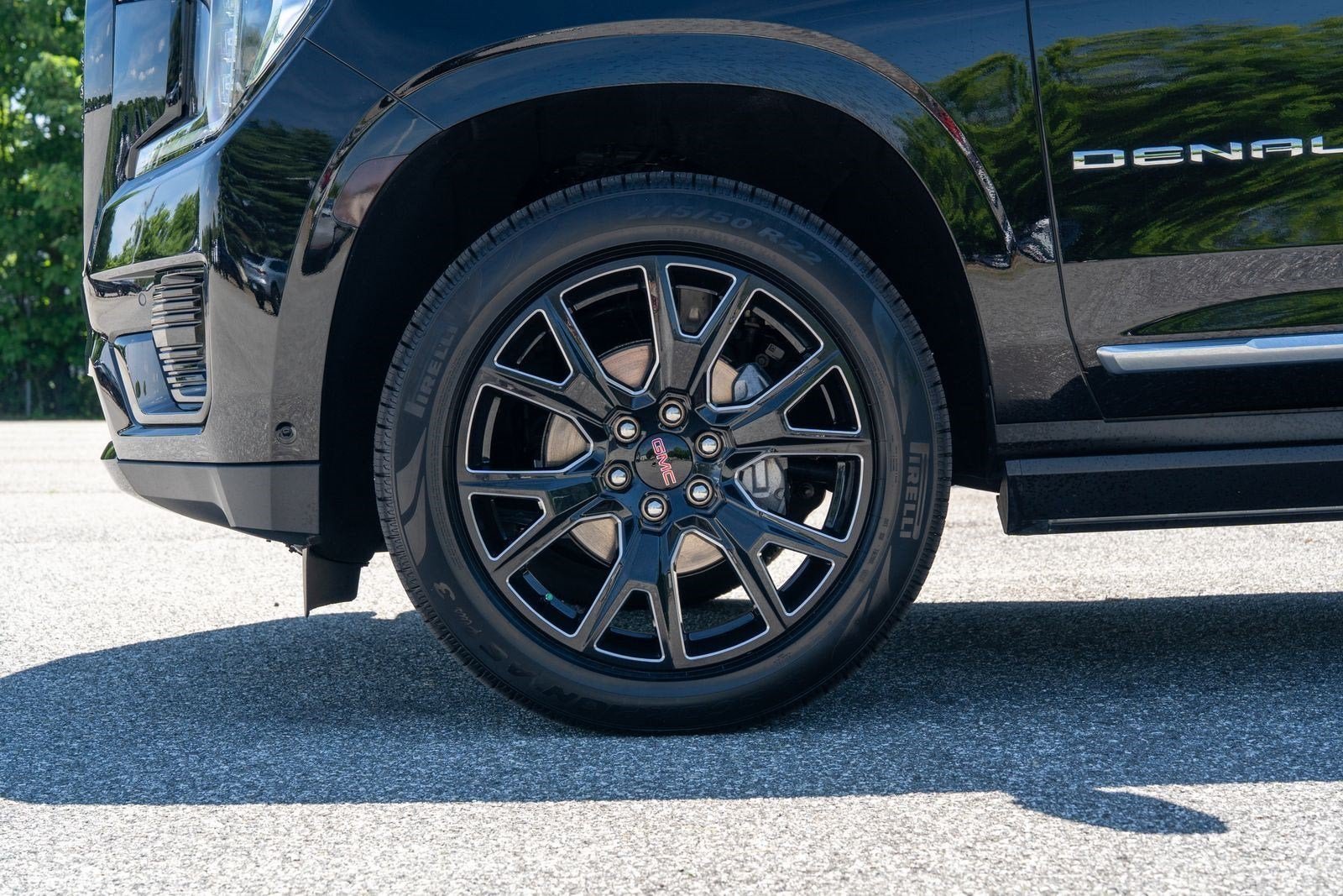Used 2024 Onyx Black GMC Denali image 10