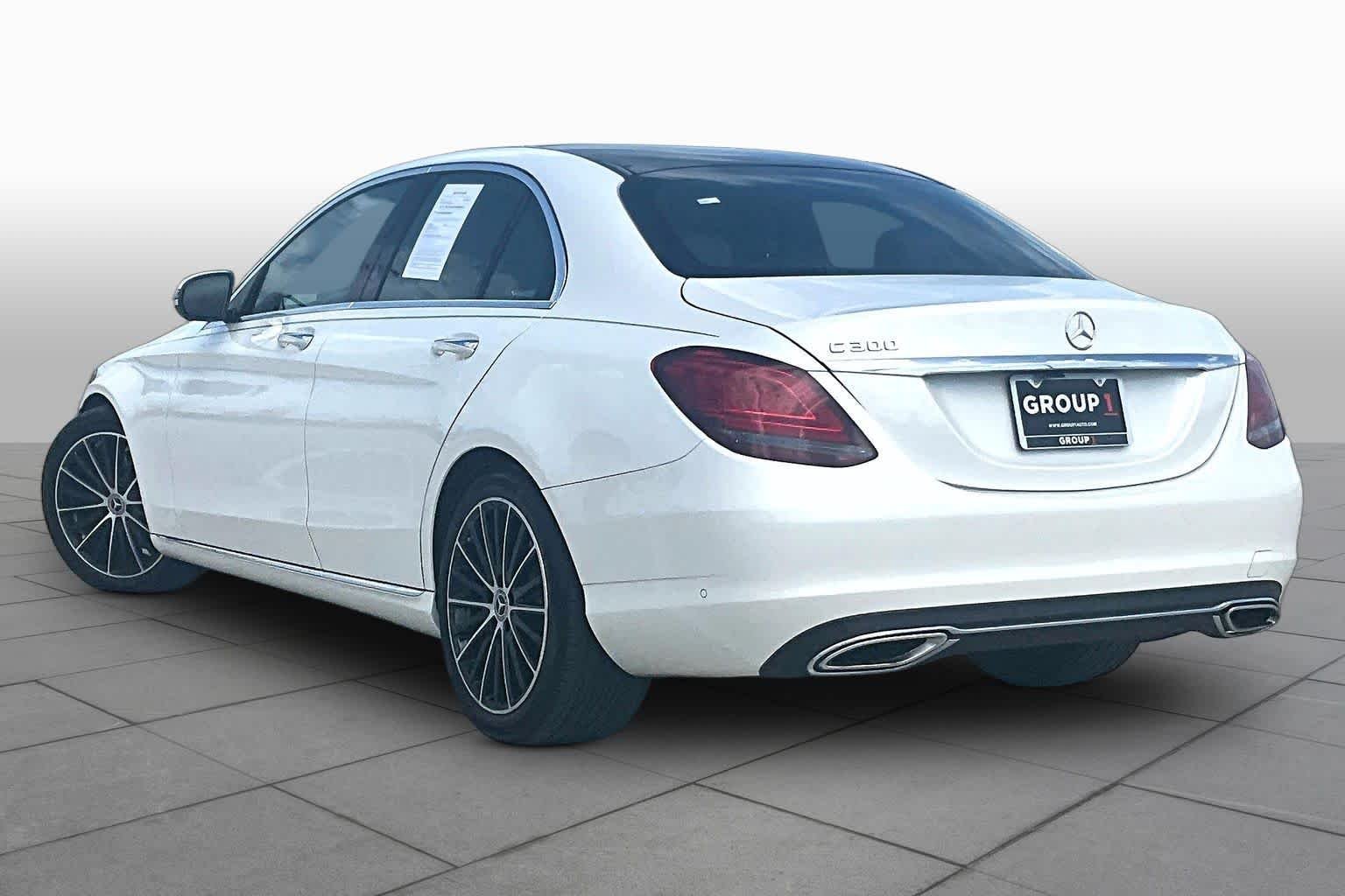 Used 2021 designo Diamond White Metallic Mercedes-Benz C 300 image 11