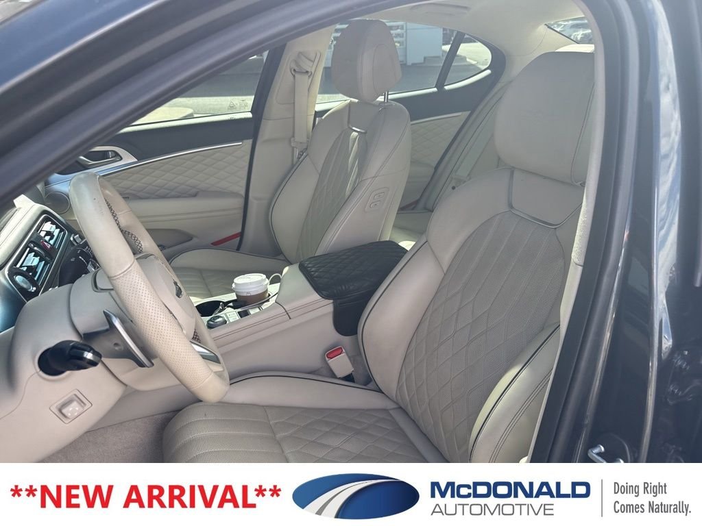 Used 2019 Black Genesis 3.3T Design image 13