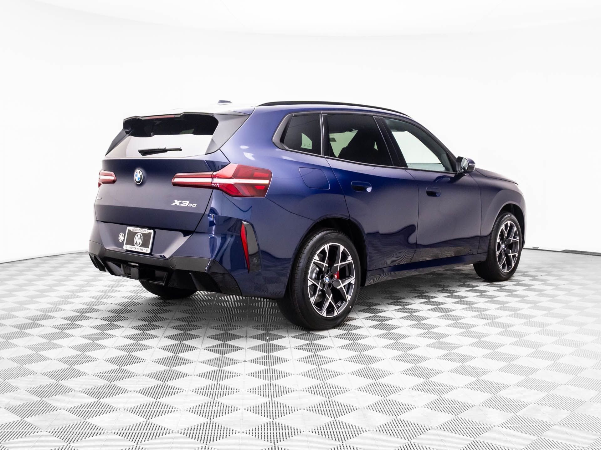 New 2026 Tanzanite Blue II Metallic BMW 30 xDrive image 6