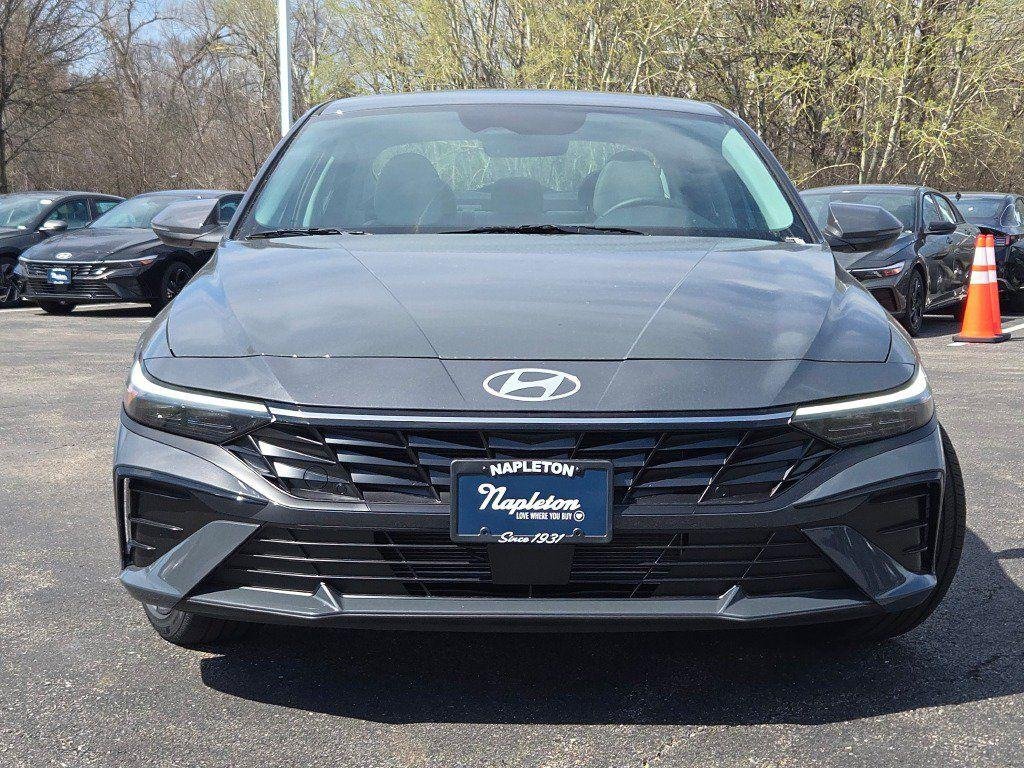 New 2026 Gray Hyundai Limited image 4