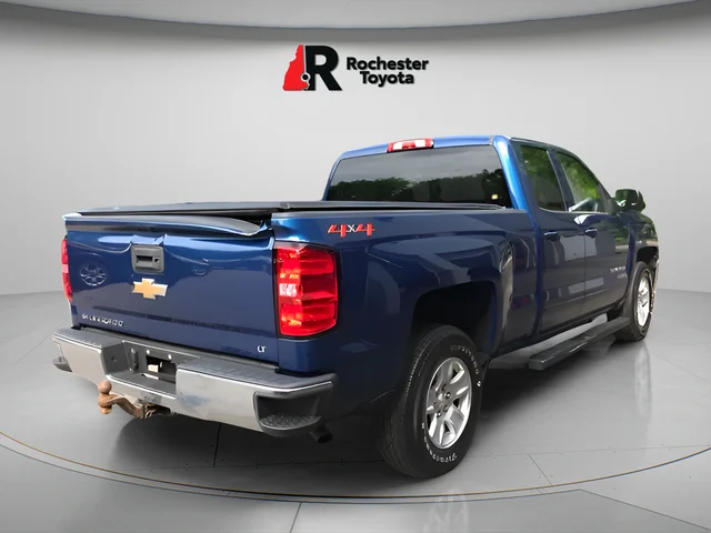 Used 2018 Blue Chevrolet LT image 7