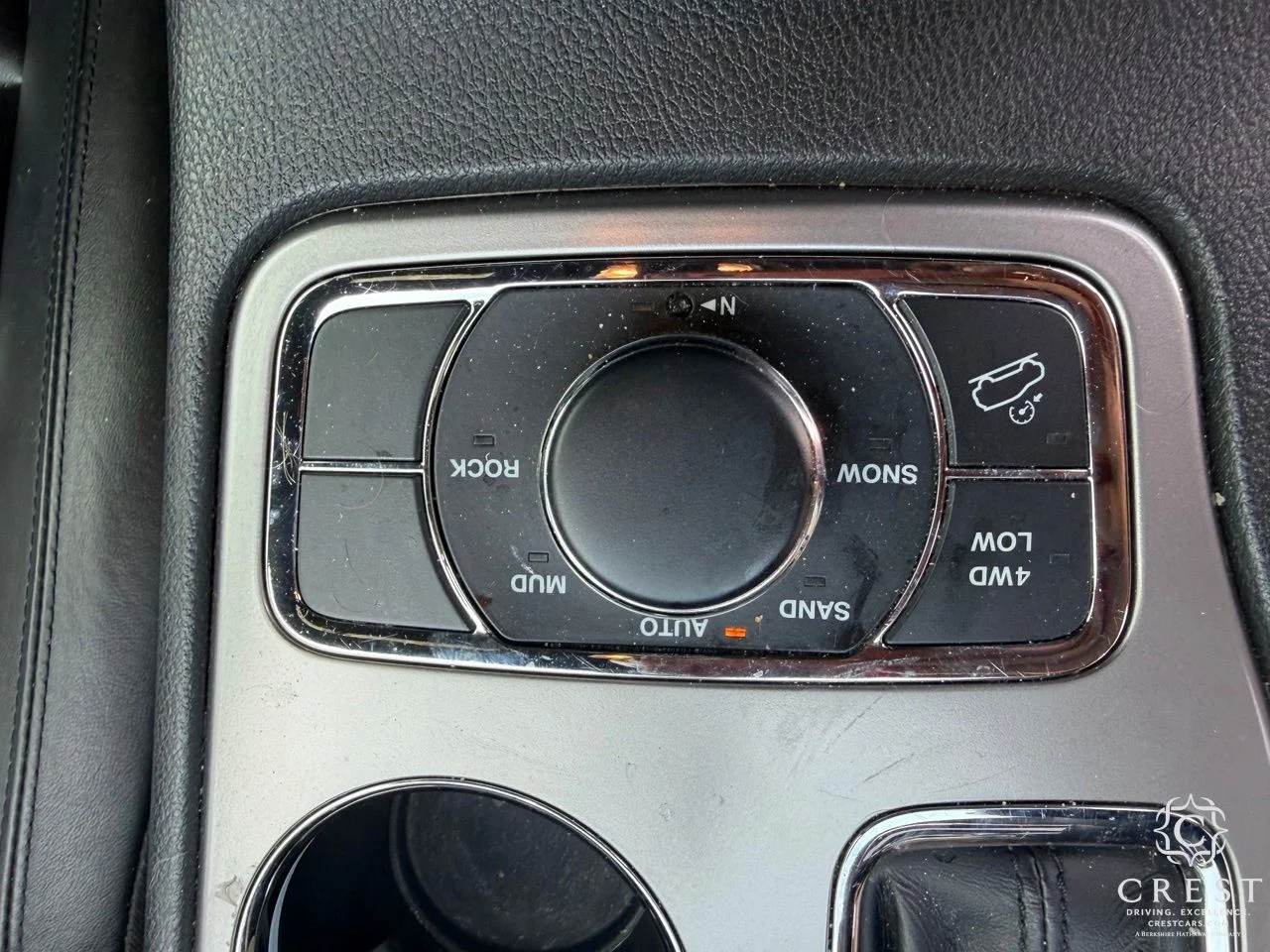 Used 2022 Diamond Black Crystal Pearlcoat Jeep Limited image 19