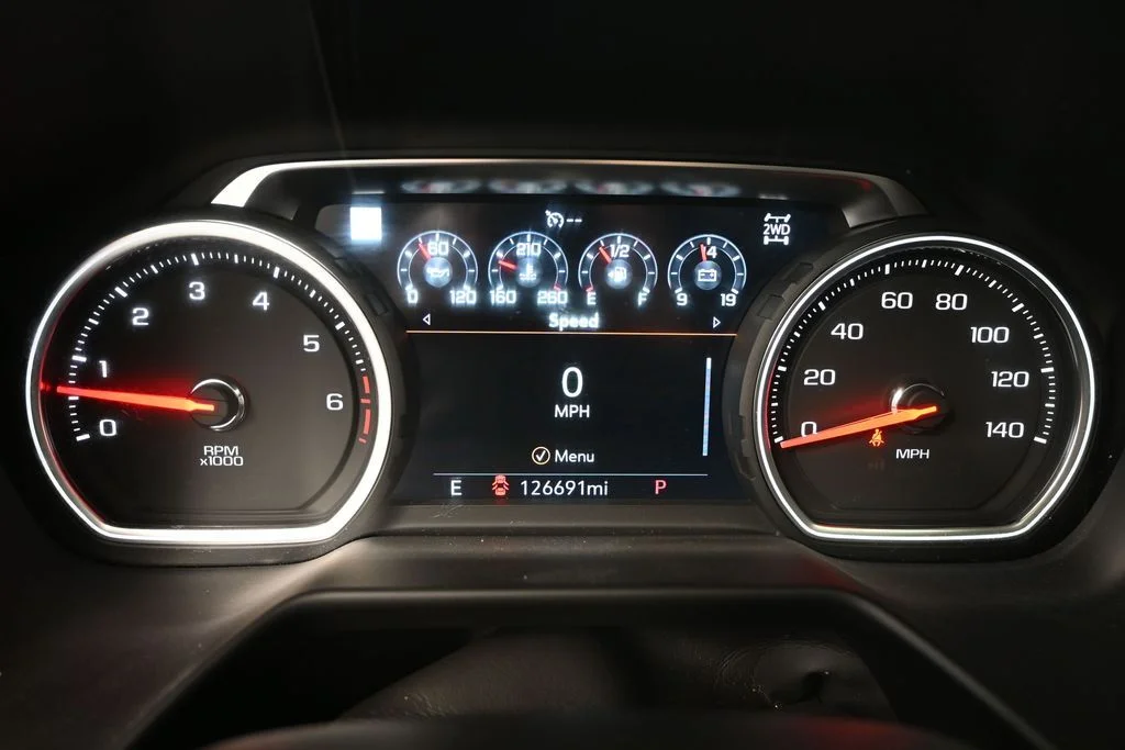 Used 2021 White Chevrolet High Country image 34