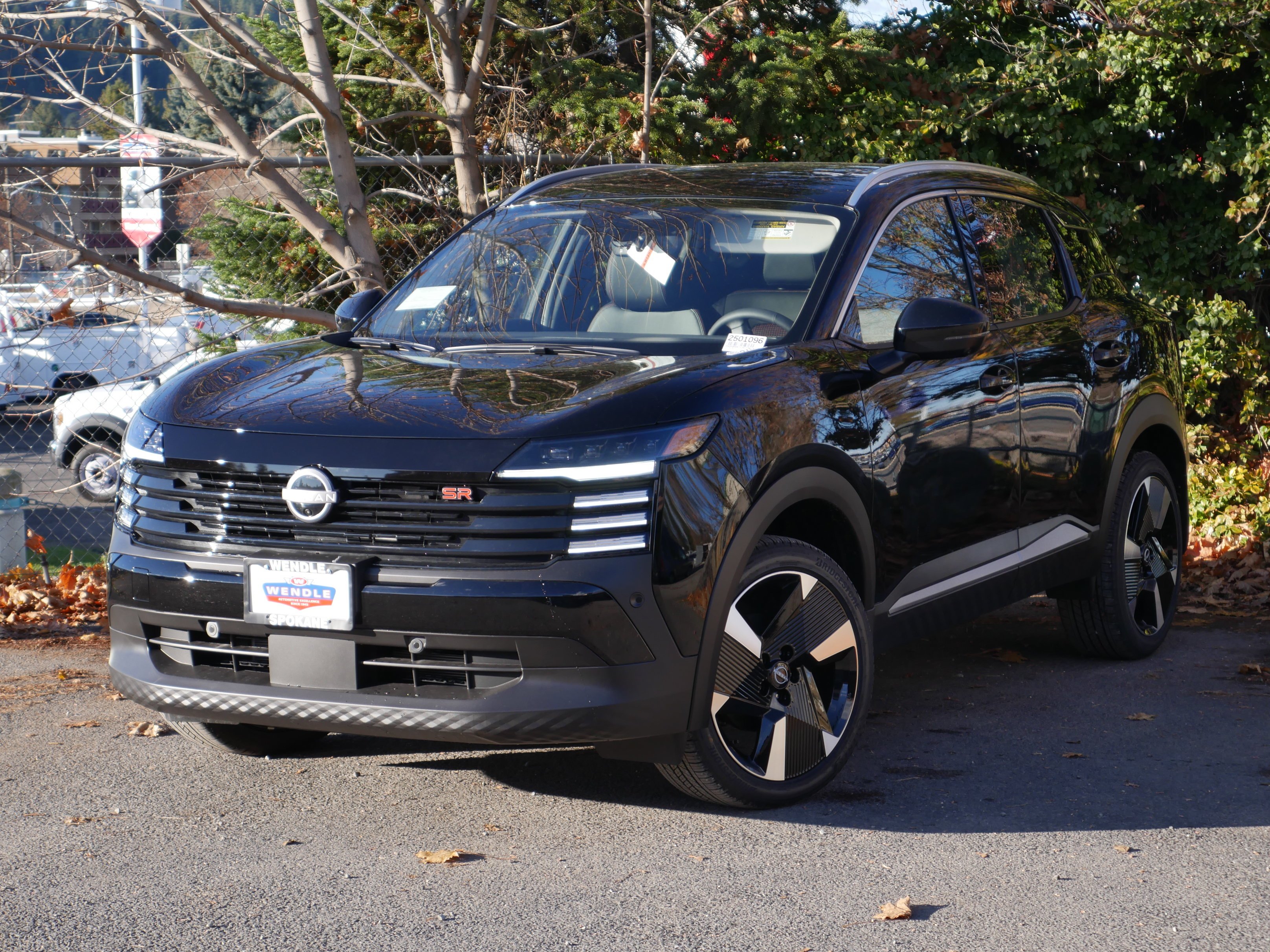 2026 Nissan KICKS SR AWD - Photo 2