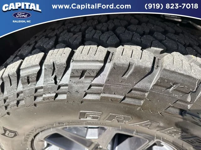 Used 2025 White Ford Tremor image 13