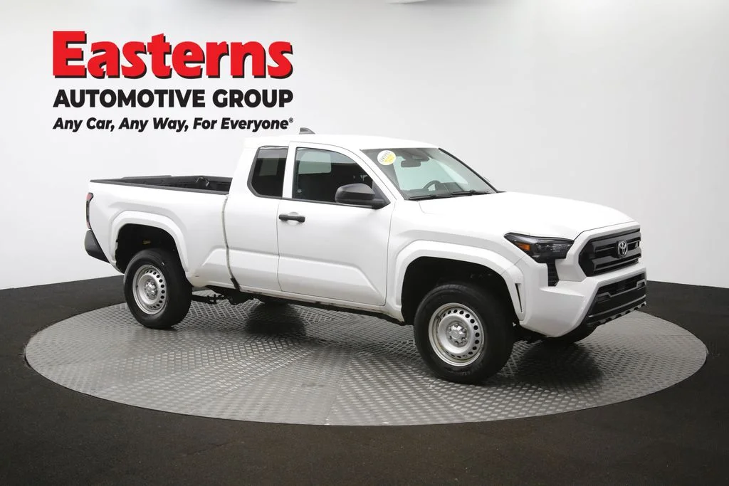 Used 2024 White Toyota SR image 104