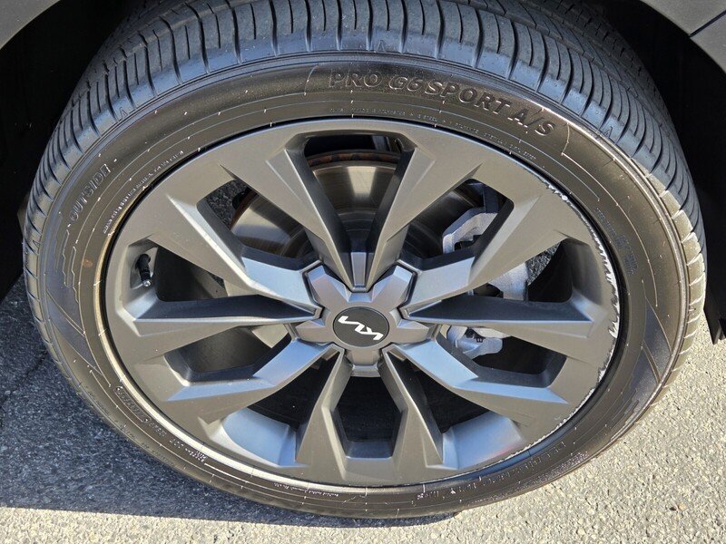 Used 2023 Gray Kia X-Line SX Prestige image 9