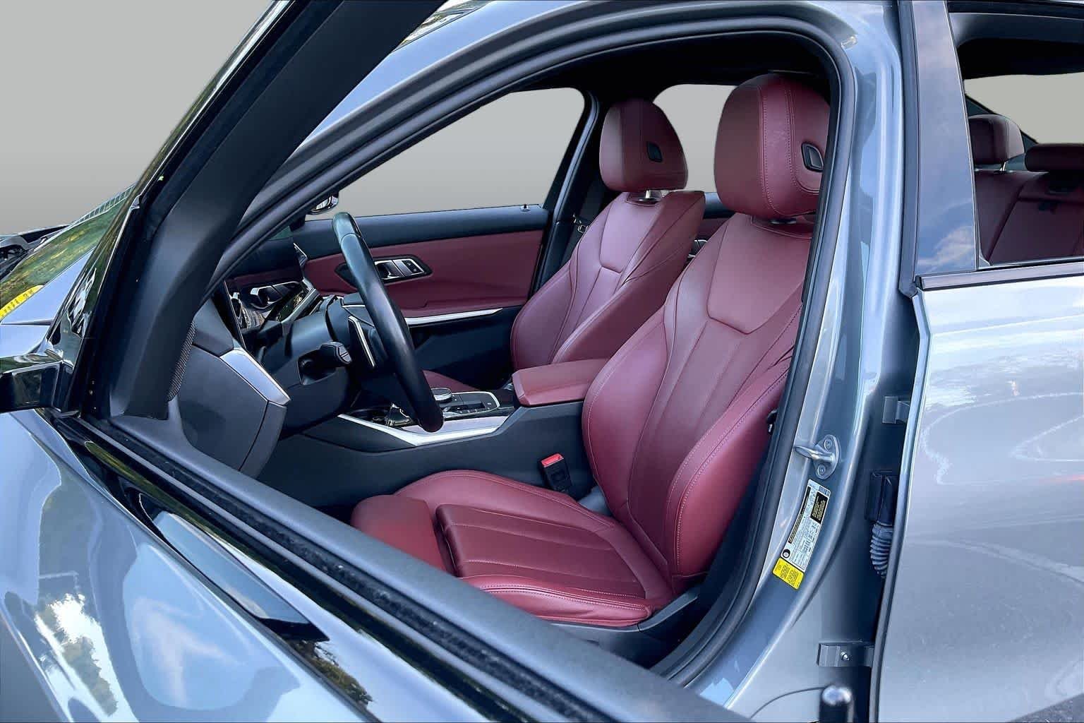 Used 2023 Skyscraper Grey Metallic BMW 330i image 7