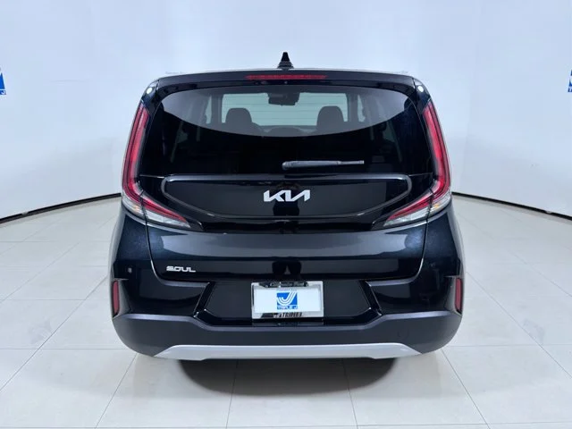 Used 2024 FUSION BLACK Kia LX image 17