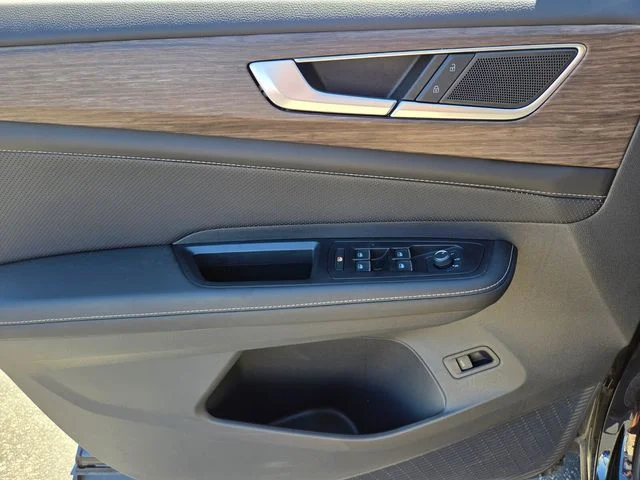 2025 Volkswagen Atlas SEL - Photo 10