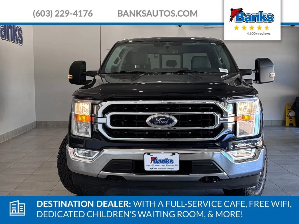 Certified Used 2023 Blue Ford XLT image 3