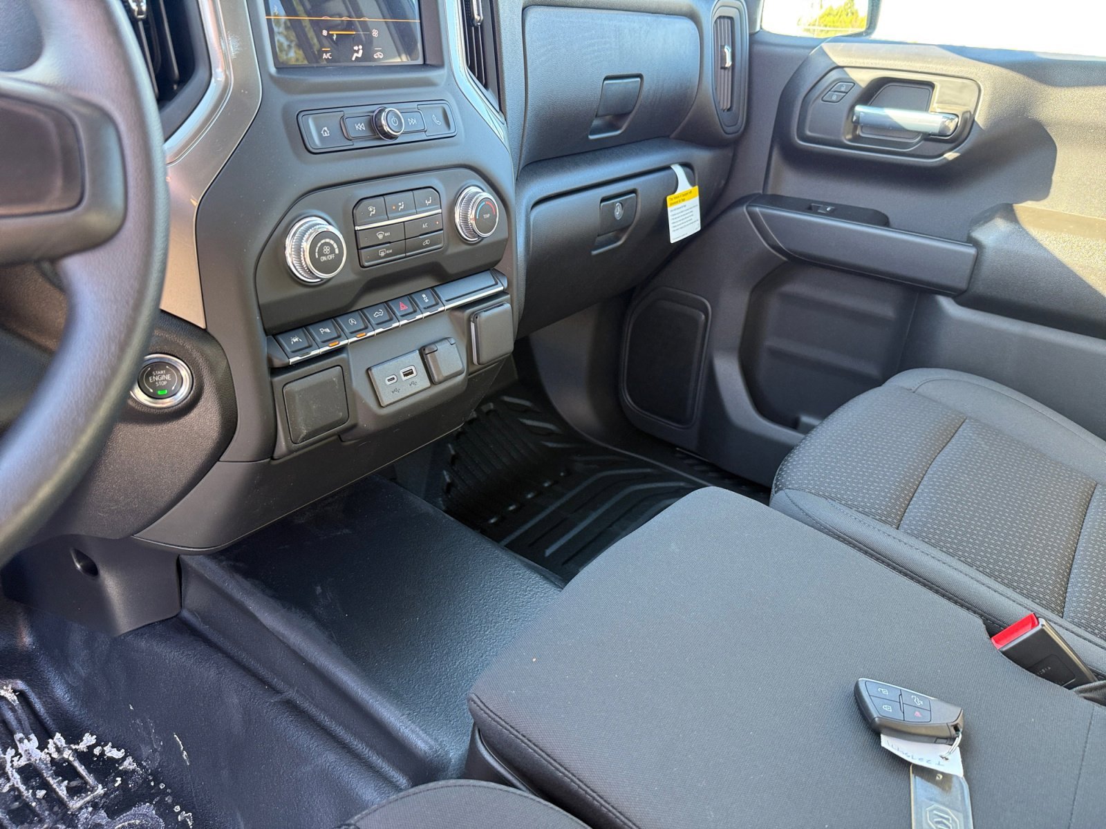 2026 GMC Sierra 1500 Pro - Photo 13