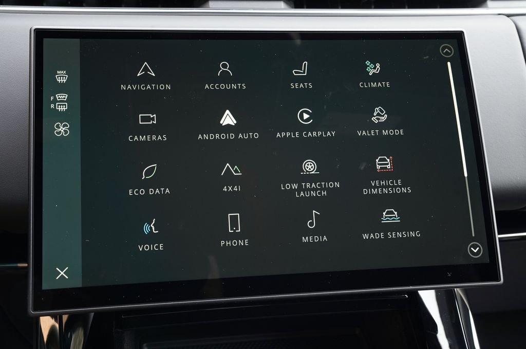 New 2026 Carpathian Grey Land Rover Dynamic SE image 22