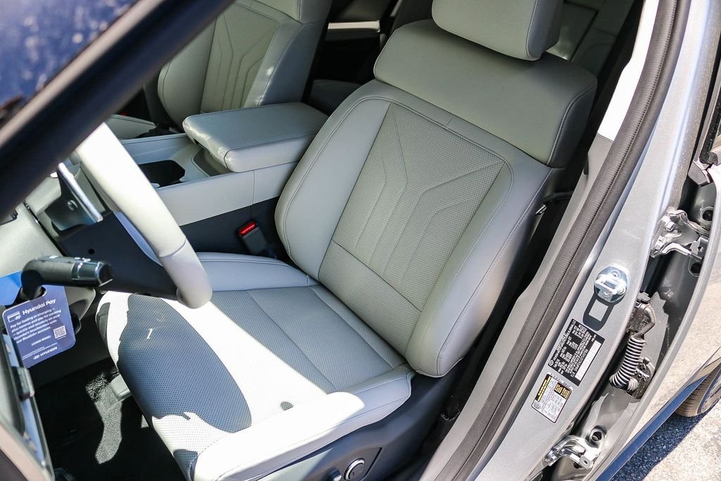 New 2026 Silver Hyundai SEL image 21
