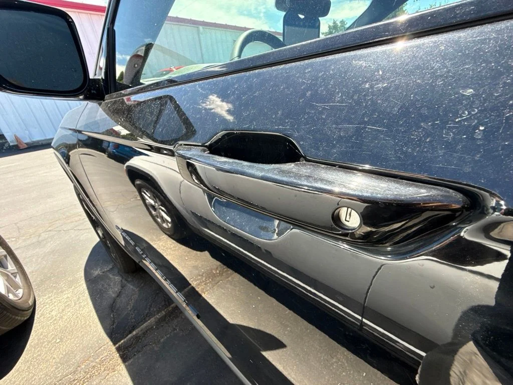 Used 2023 Black Jeep Altitude X image 8