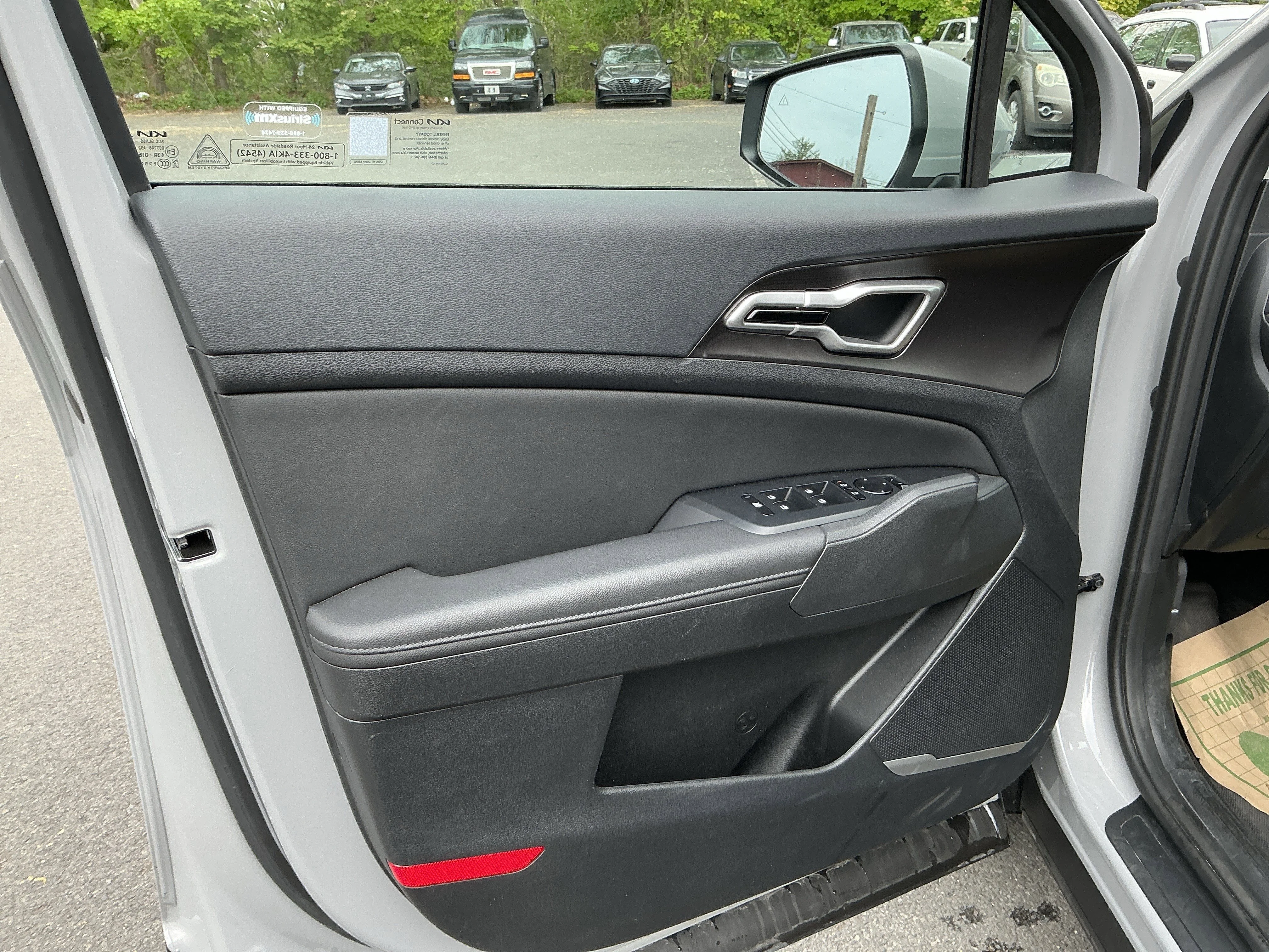 2026 Kia Sportage EX - Photo 13