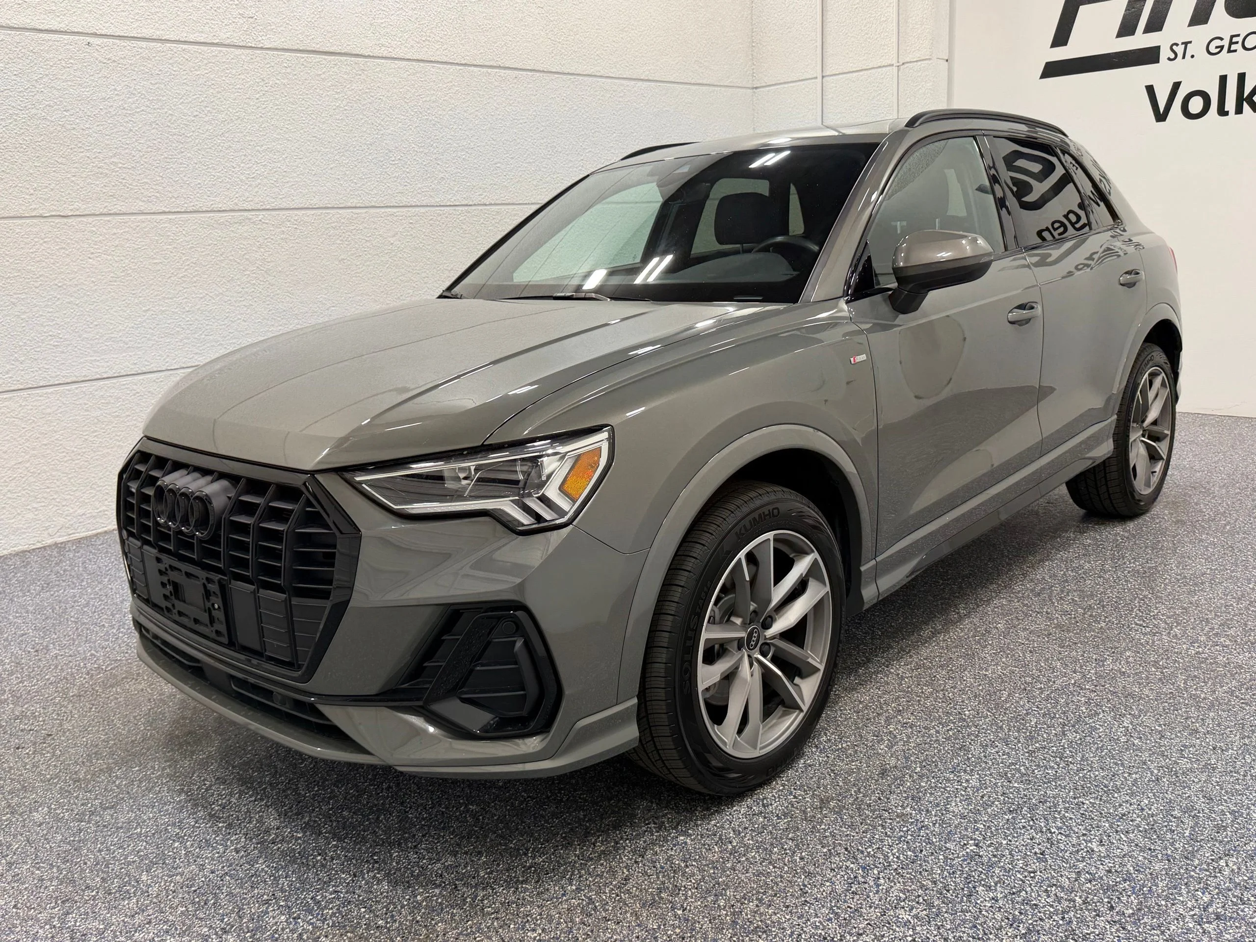 2023 Audi Q3