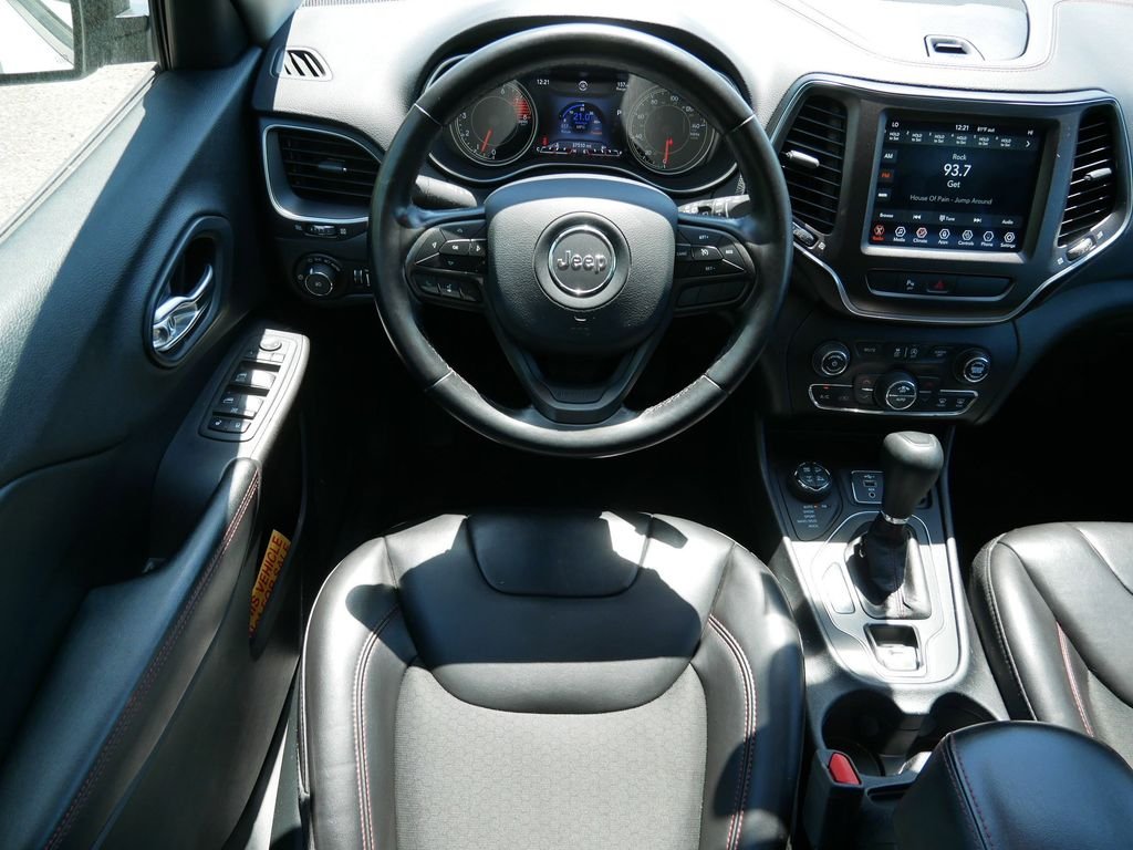 Certified Used 2020 White Jeep Trailhawk image 12