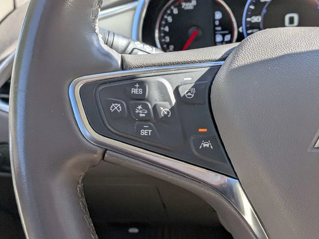 Used 2024 Gray Chevrolet LT image 18