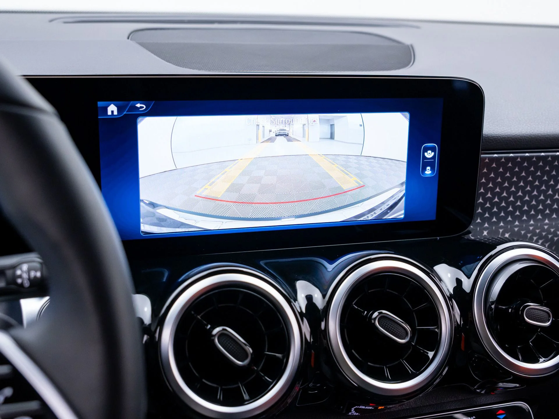 Used 2026 Black Mercedes-Benz GLB 250 image 23