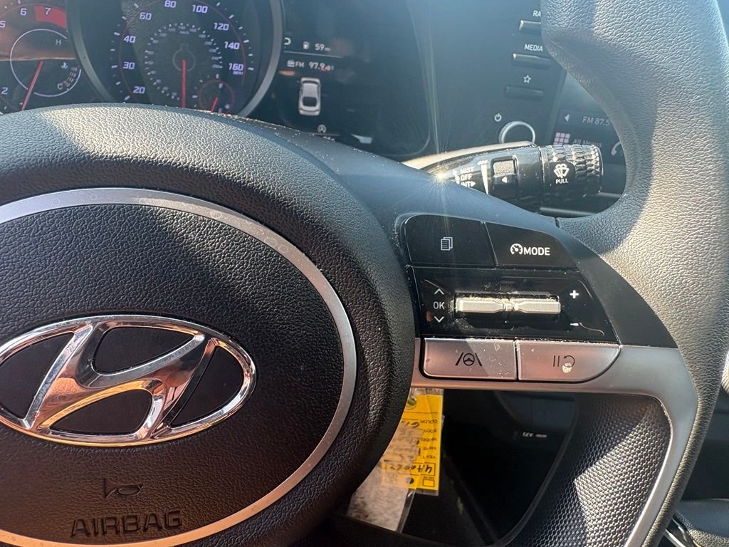 Used 2023 Gray Hyundai SE image 18