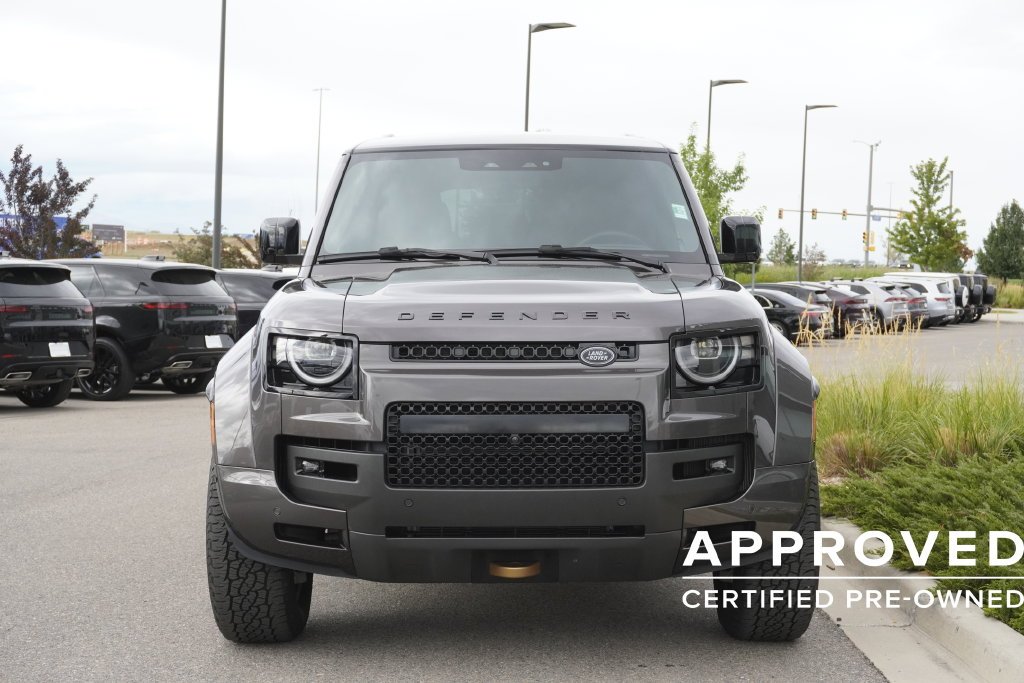 Certified Used 2026 Charente Grey Premium Metallic Land Rover OCTA image 5