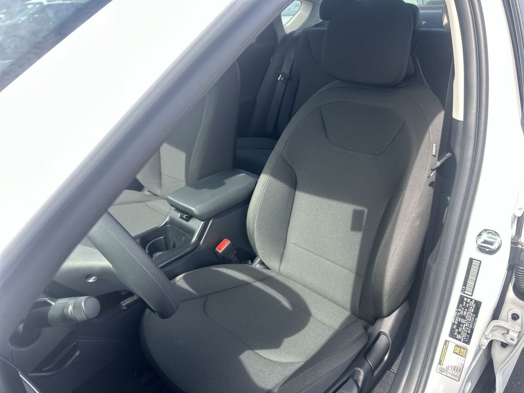 Used 2026 White Kia LXS image 11