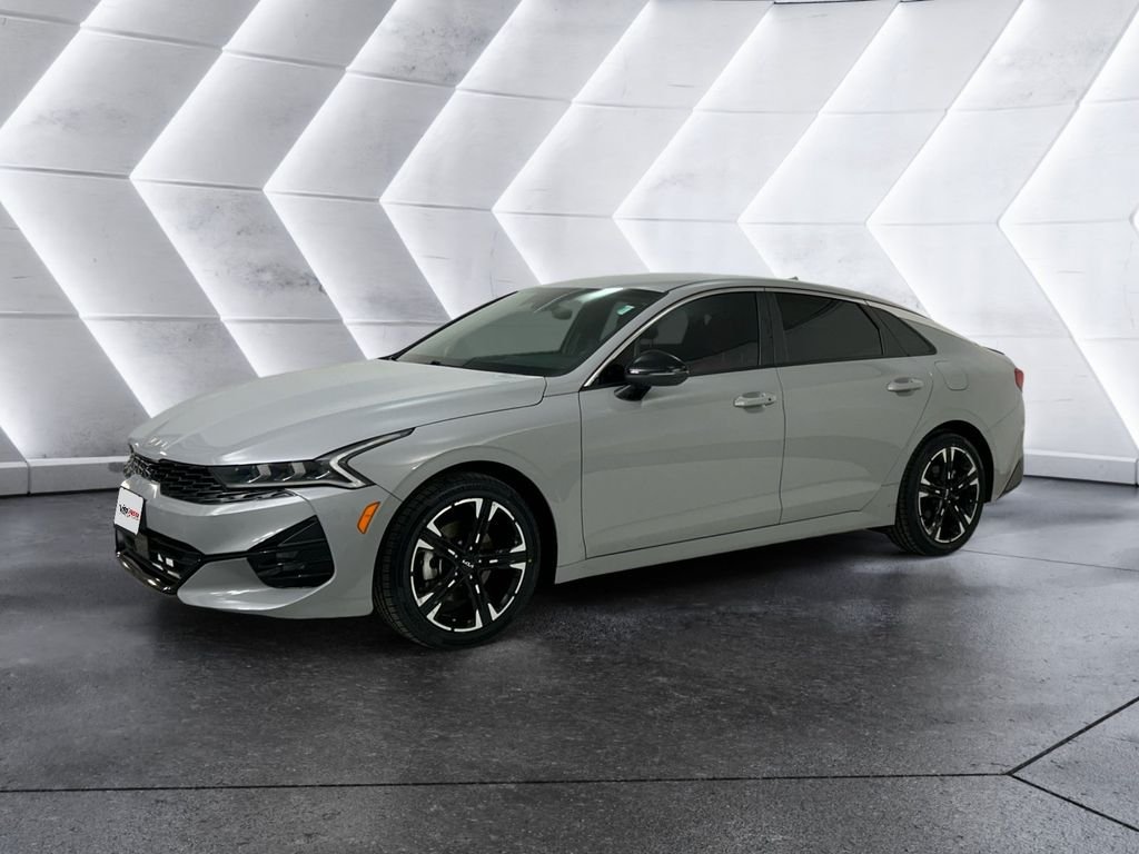 Used 2024 Gray Kia GT-Line image 3