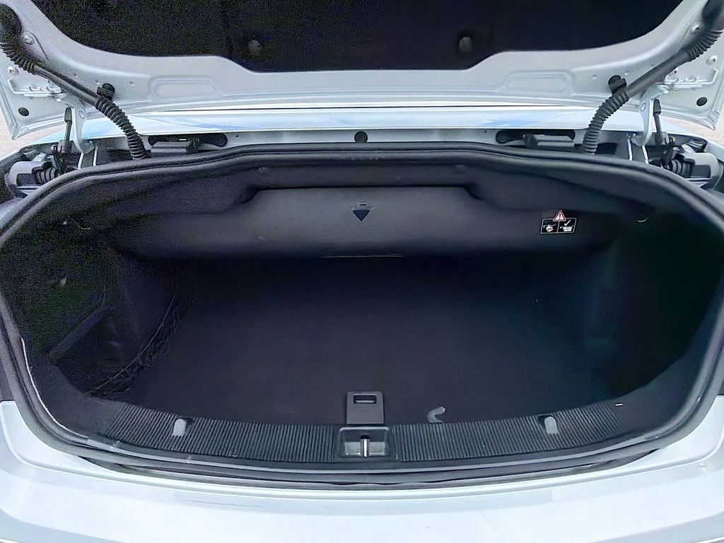 Used 2012  Mercedes-Benz E 350 image 11