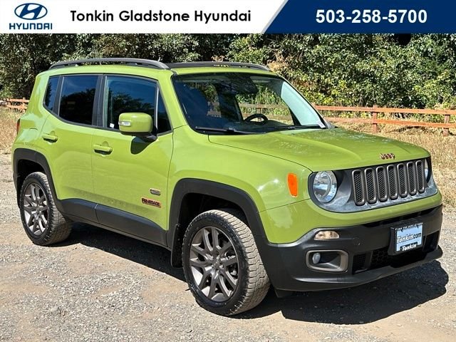 Used 2016 Jungle Green Jeep Latitude image 1