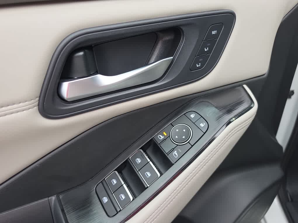 Certified Used 2023 Pearl White Tricoat Nissan SL image 22