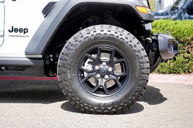 New 2026 Bright White Clear-Coat Exterior Paint Jeep Willys image 8