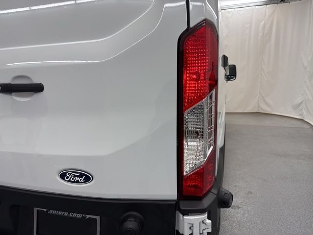 New 2026 Oxford White Ford Cargo Van image 7