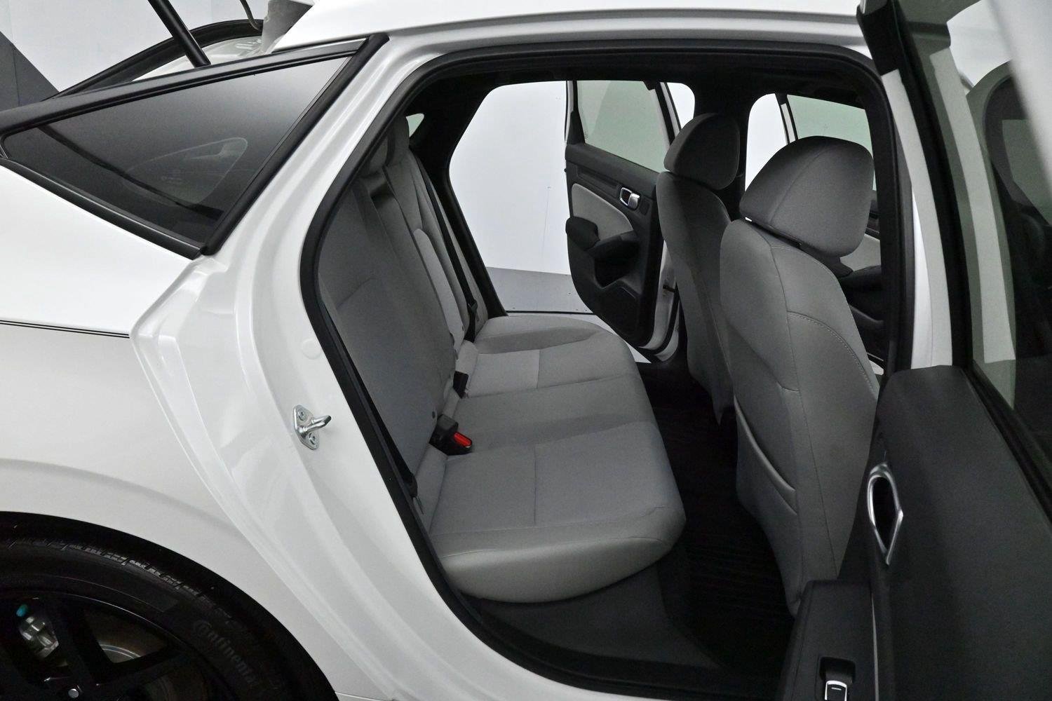 Used 2025 Platinum White Pearl Honda Sport image 28