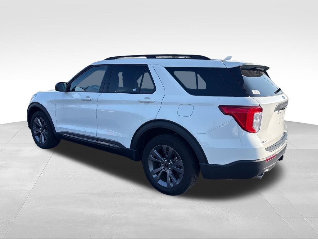Used 2024 White Ford XLT image 3
