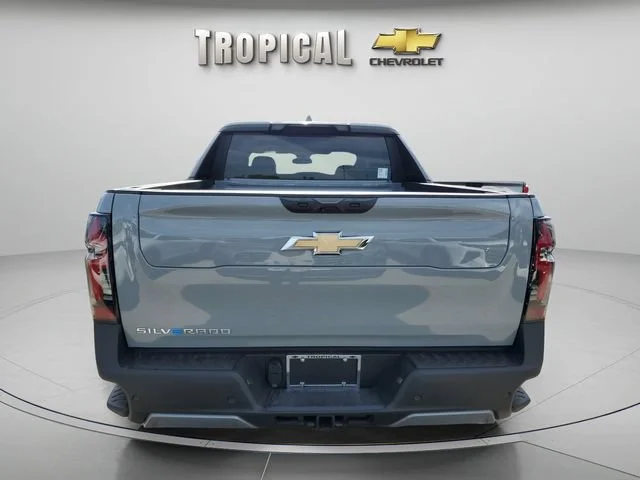 New 2026 Slate Gray Metallic Chevrolet LT - Extended Range image 5